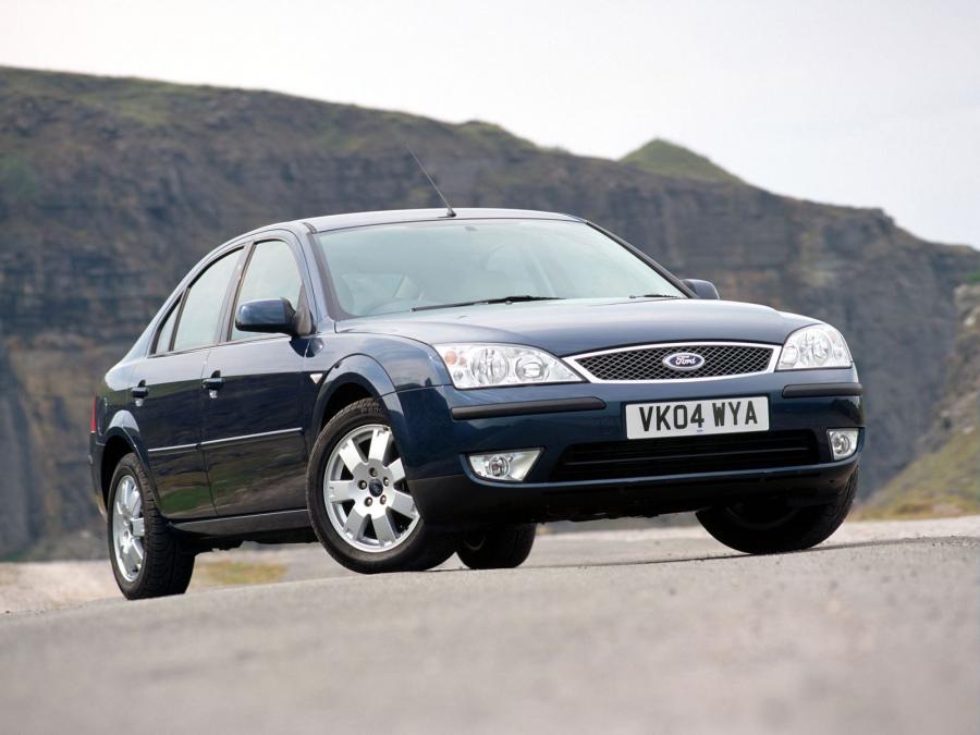  Ford Mondeo Sedan 2004 года  (UK) (фото 6 из 9)